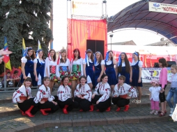 Фестиваль Котилася торба 2010 місто Дубно