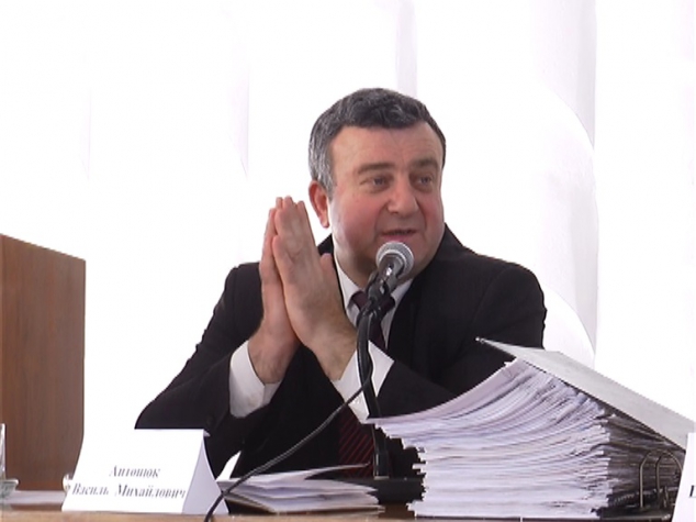 На сесії Дубенської міськради Антонюка змусили вибачитися
