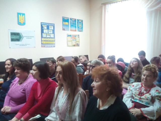 ​У міській бібліотеці відзначили День народження Лесі Українки ​