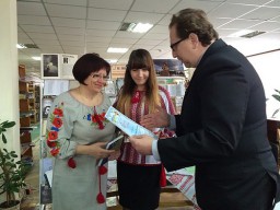 Талановиті учні Рівненщини отримали цінні подарунки