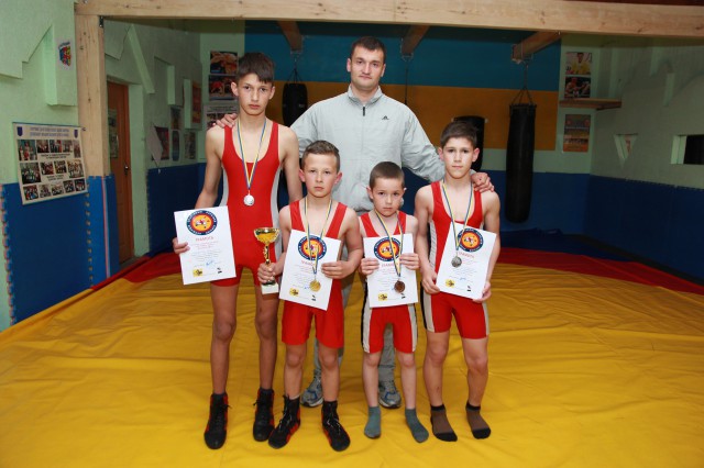 Чергові здобутки дубенських борців