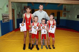 Чергові здобутки дубенських борців