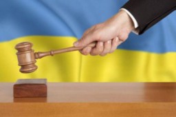 За шахрайство засудили директора на три роки