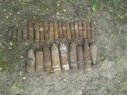 Чоловік знайшов мінометну міну та артилерійський снаряд