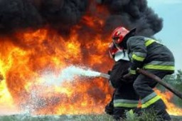 На дорозі загорілася машина