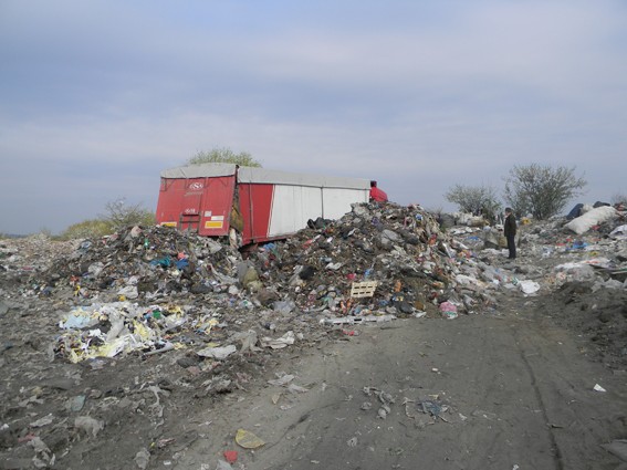 Львівське сміття знову в Дубні