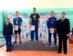 Дубенські гирьовики здобули три "золота" та одне "срібло"