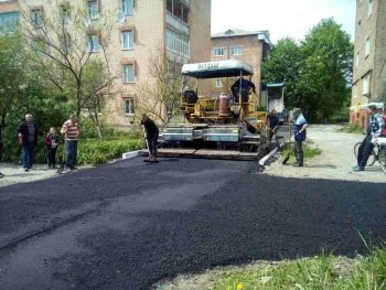 У Дубні ремонтують дороги