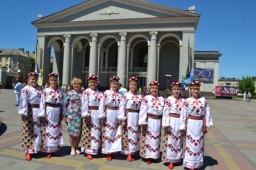 Дубенчани виступили в Рівненському обласному академічному театрі