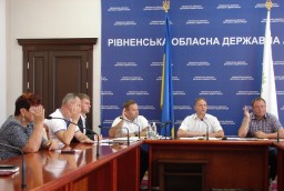 Експерти пропонують селам об'єднуватися з Дубном