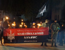 Дубенчани взяли участь у смолоскипній ході