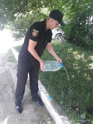 У жителів Рівненщини поліцейські виявили 255 літрів самогону