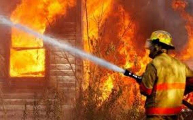 Упродовж минулого тижня рятувальники області ліквідували 35 пожеж