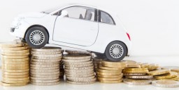 У Рівненській області на обліку перебувають 218 власників елітних авто