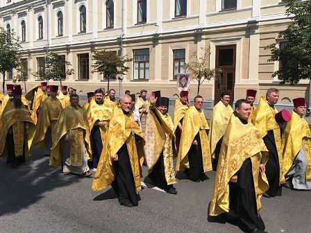 Дубенчани долучилися до Хресної ходи у Києві