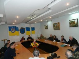 Громадська рада Дубна просить зробити в центрі міста автостоянку