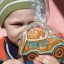 У Великодні дні поліцейські передали дітям Рівненщини печиво від Матвійка 5