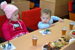 Святий Миколай приніс діткам району подарунки