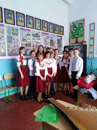 Вербські колективи оглянуло обласне журі