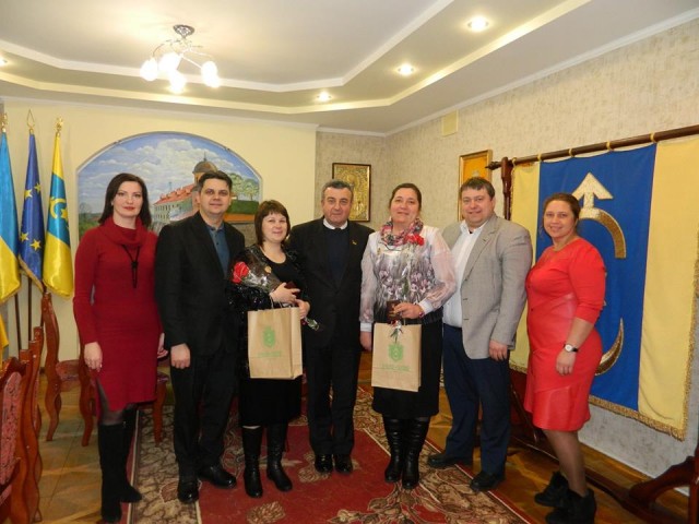 Дві дубенчанки отримали почесне звання «Мати – героїня»